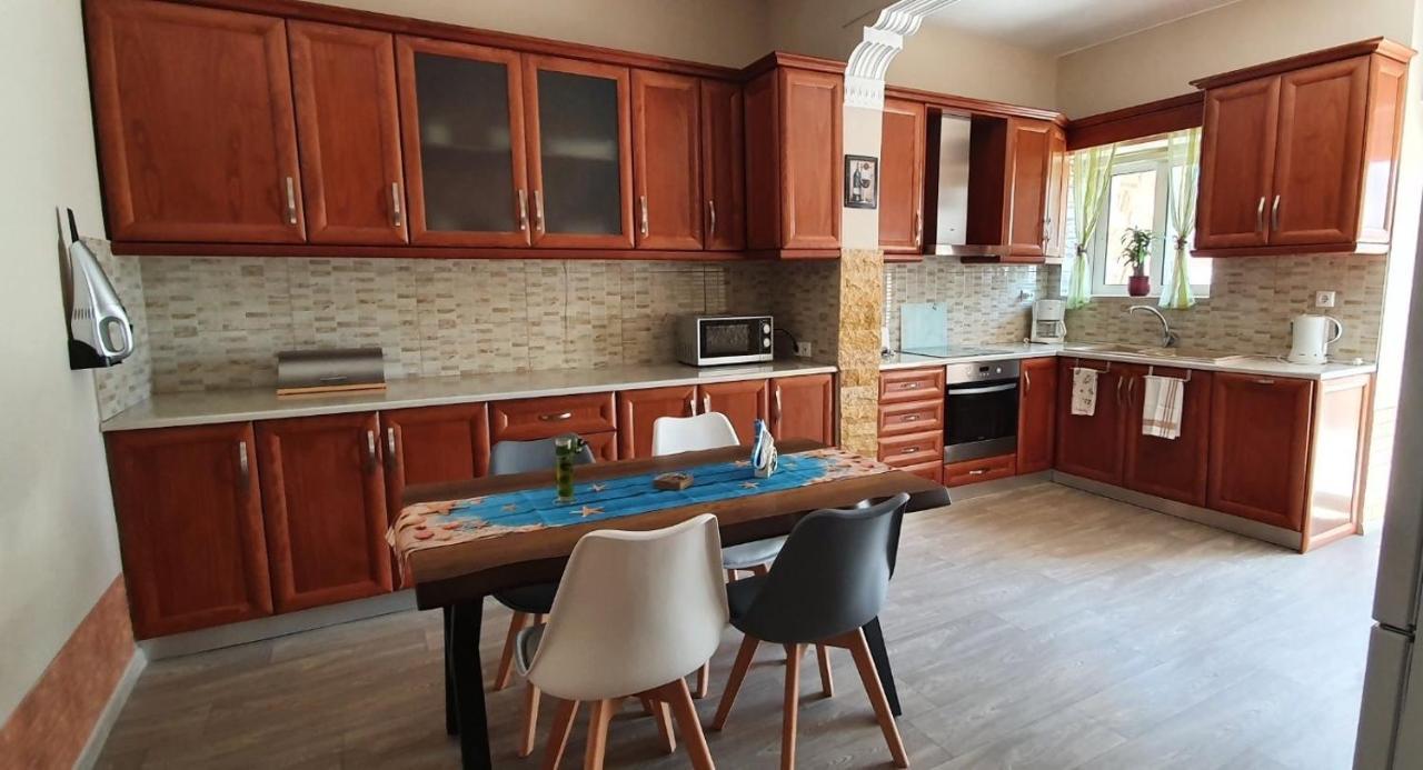 Holiday Dream Artemis Apartment มัสติคารี ภายนอก รูปภาพ